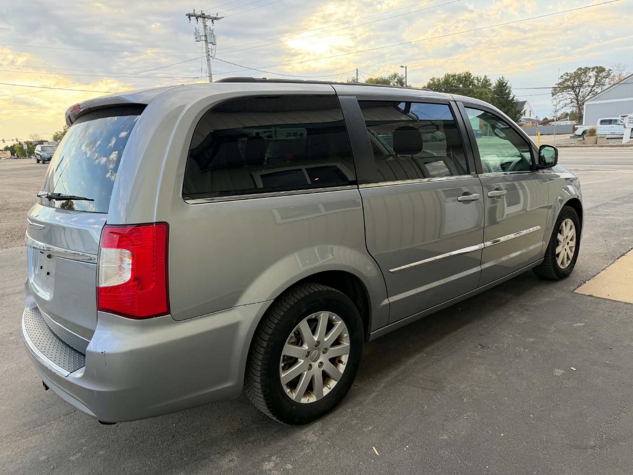Chrysler Town & Country 4dr Wgn Touring 2014