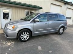 2014 Chrysler Town & Country 