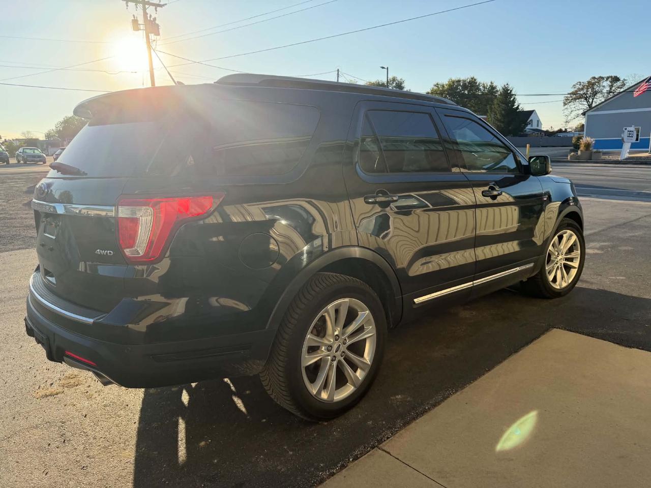 Ford Explorer XLT 4WD 2018