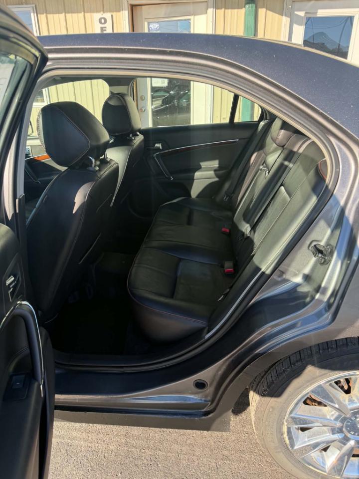 Lincoln MKZ 4dr Sdn AWD 2011