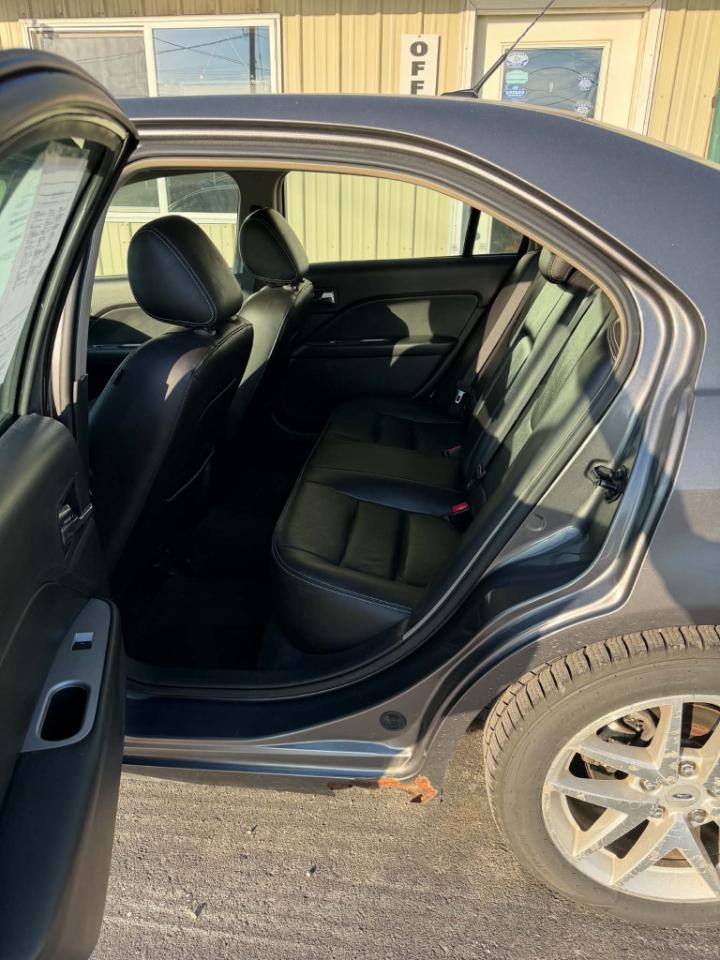 Ford Fusion 4dr Sdn SEL FWD 2011
