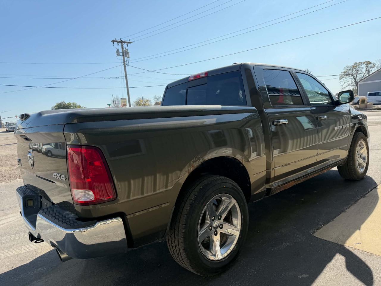 RAM 1500 4WD Crew Cab 140.5" Big Horn 2012