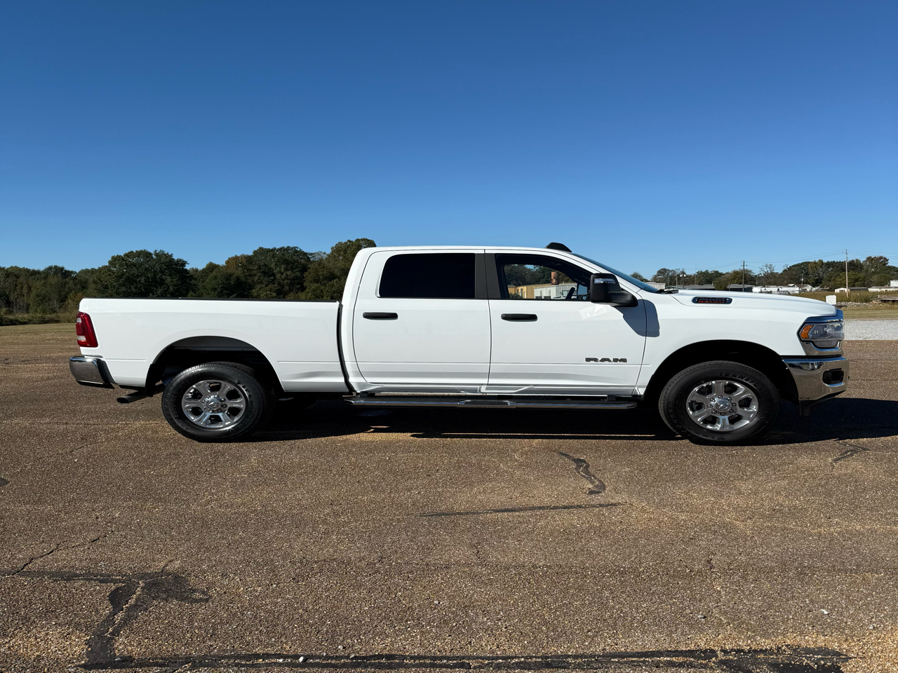 2024 Ram 2500 Big Horn photo 2