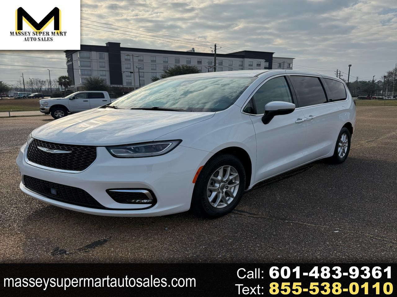 2023 Chrysler Pacifica Touring L FWD