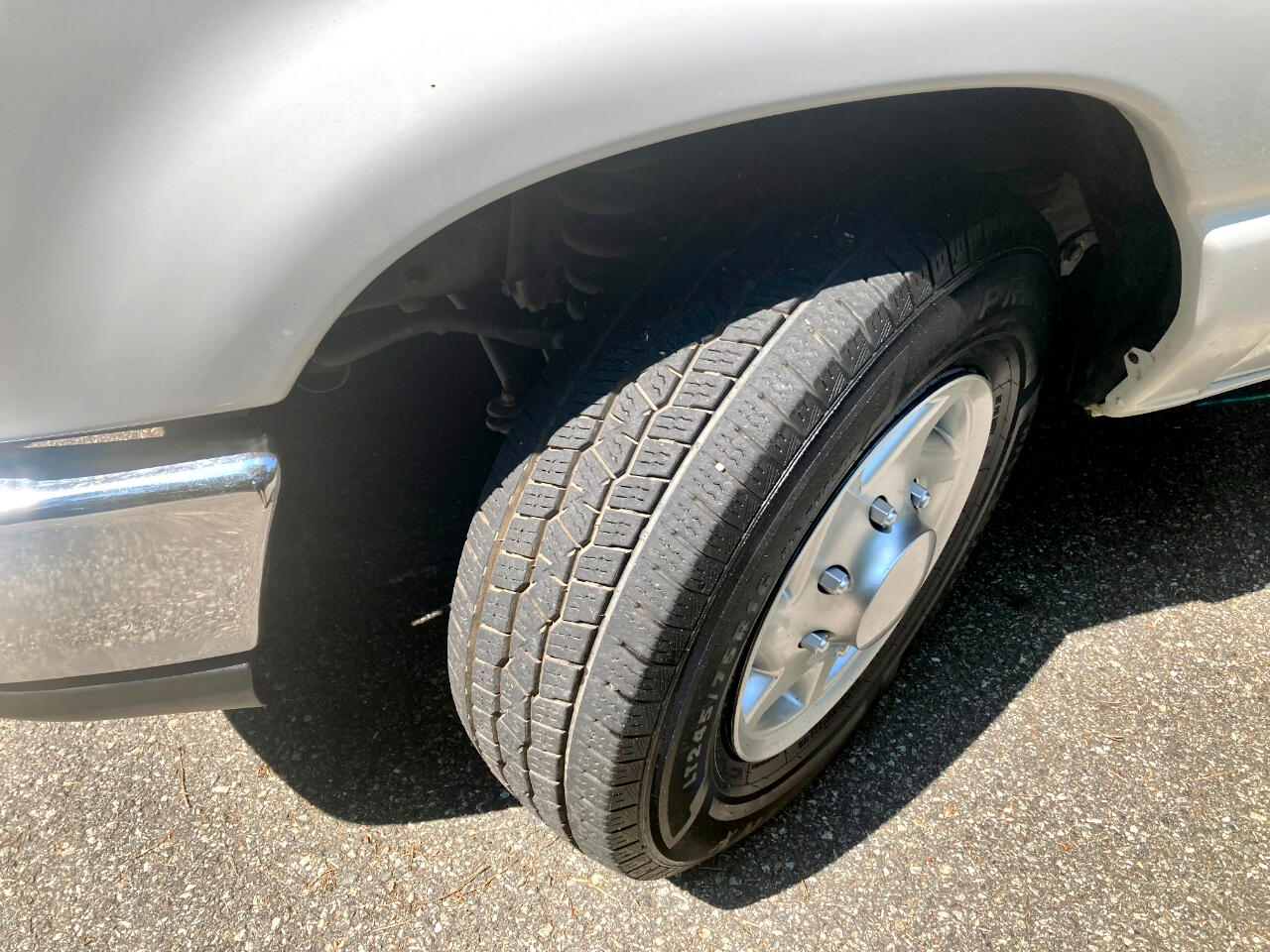 2013 Ford E-350 photo 23
