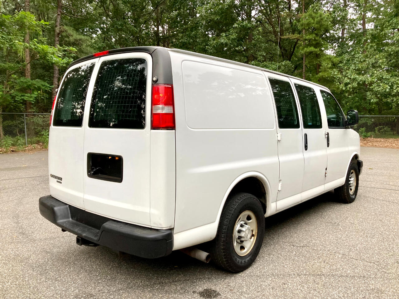 2016 Chevrolet Express 2500 Cargo photo 12