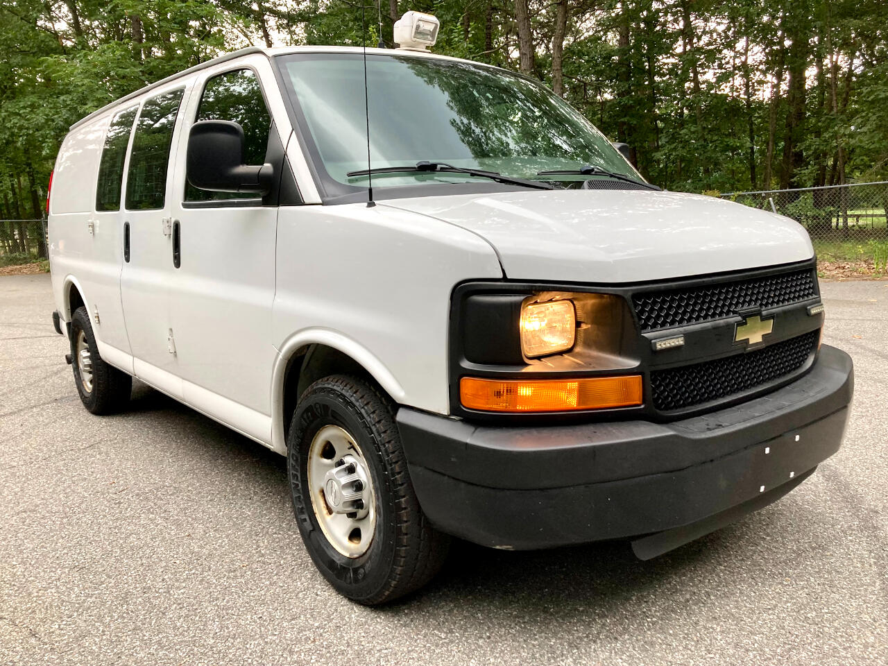 2016 Chevrolet Express 2500 Cargo photo 14