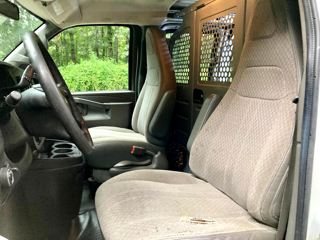 2016 Chevrolet Express 2500 Cargo photo 16