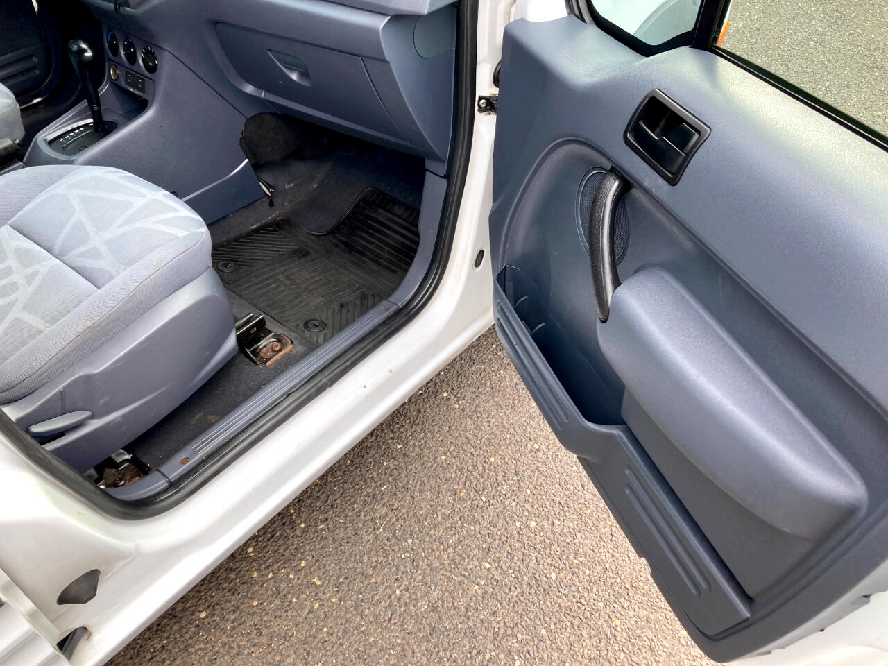 2013 Ford Transit Connect XLT photo 33
