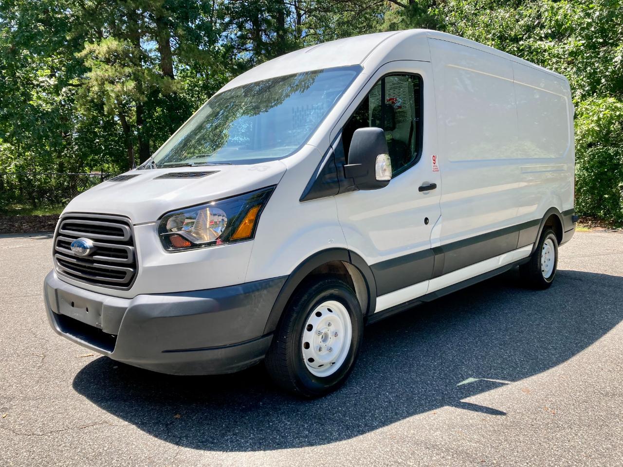 Ford Transit 150 Van Med. Roof w/Sliding Pass. 148-in. WB 2018