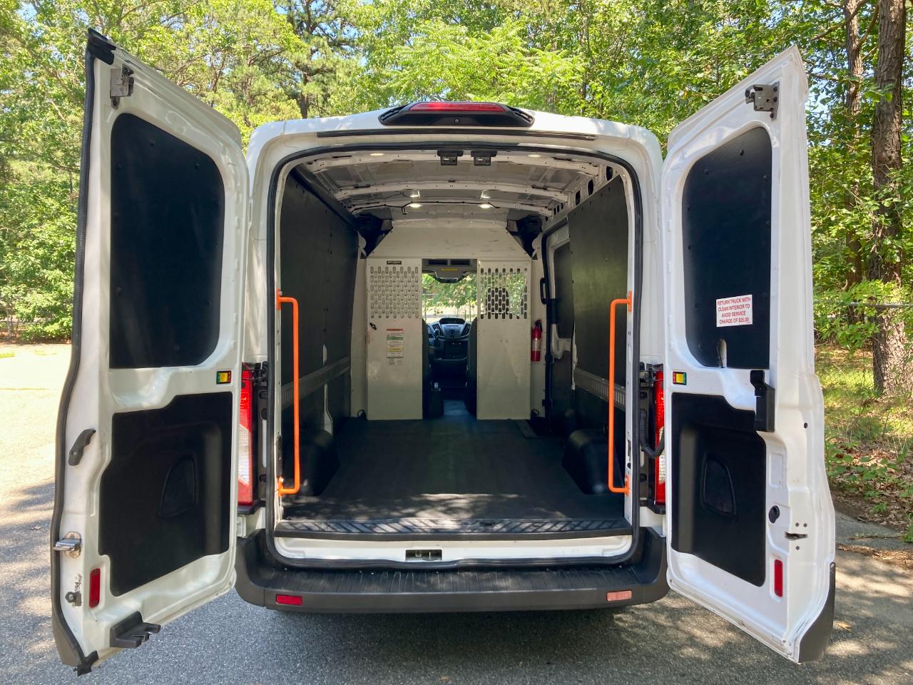 Ford Transit 150 Van Med. Roof w/Sliding Pass. 148-in. WB 2018