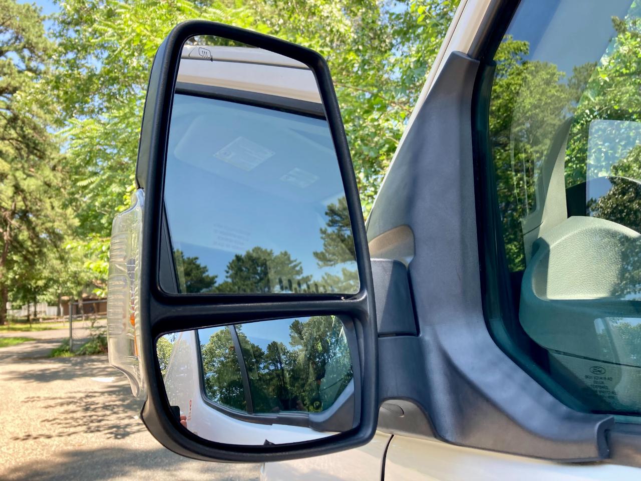 Ford Transit 150 Van Med. Roof w/Sliding Pass. 148-in. WB 2018