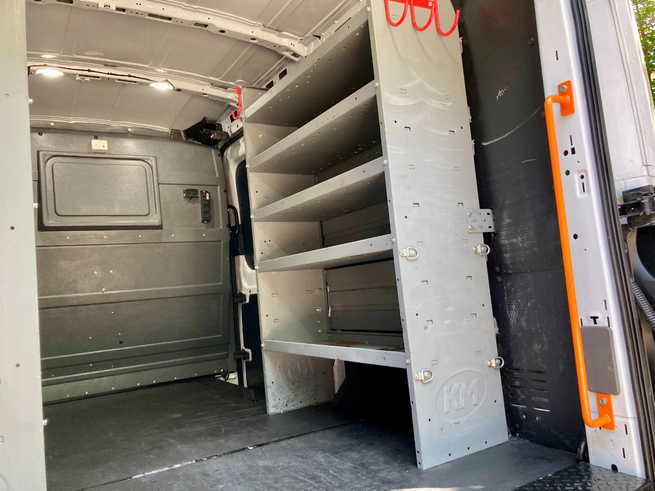 Ford Transit 250 Van Med. Roof w/Sliding Pass. 130-in. WB 2020