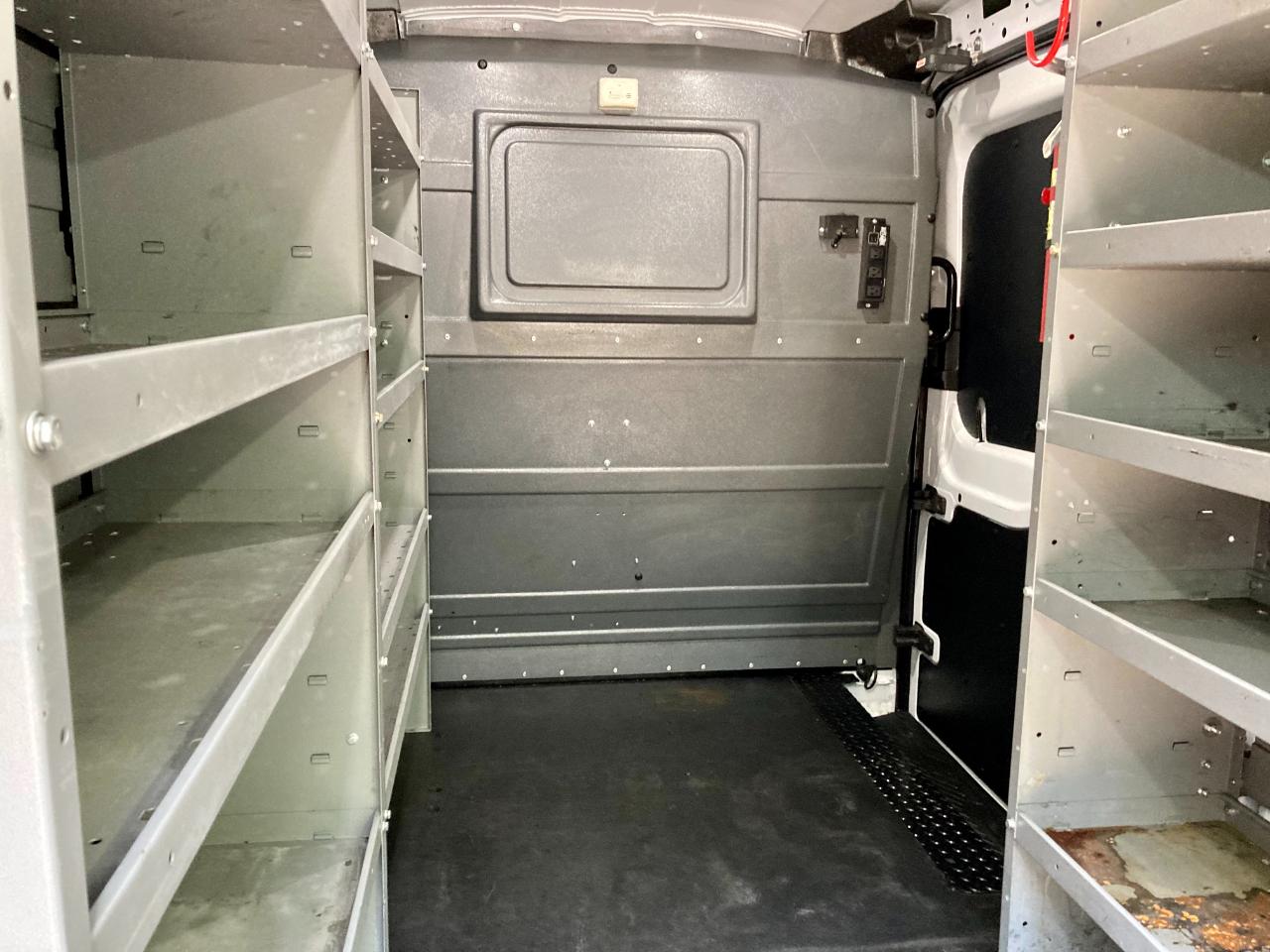 Ford Transit 250 Van Med. Roof w/Sliding Pass. 130-in. WB 2020