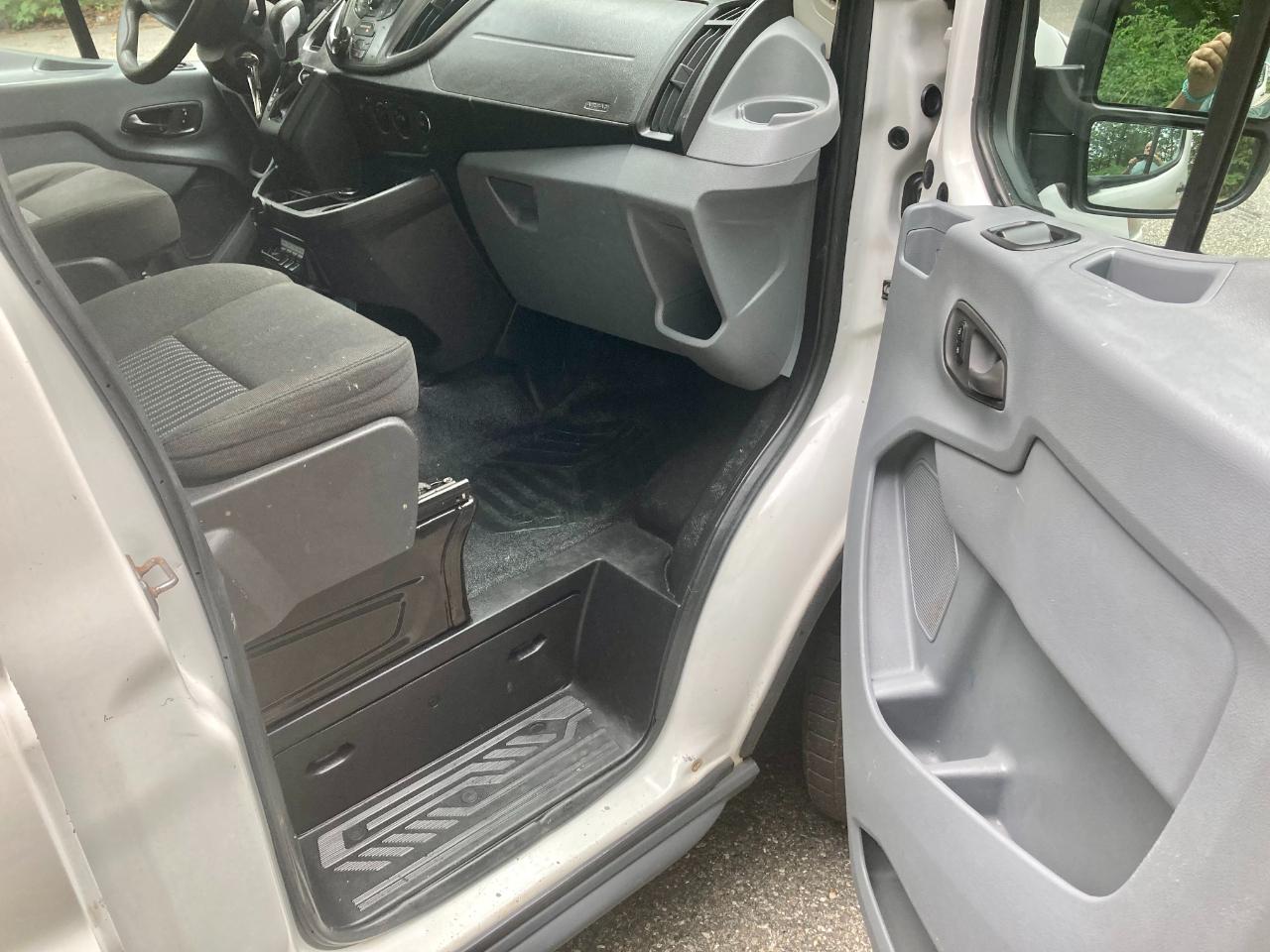 Ford Transit 350 Van Med. Roof w/Sliding Pass. 148-in. WB 2016
