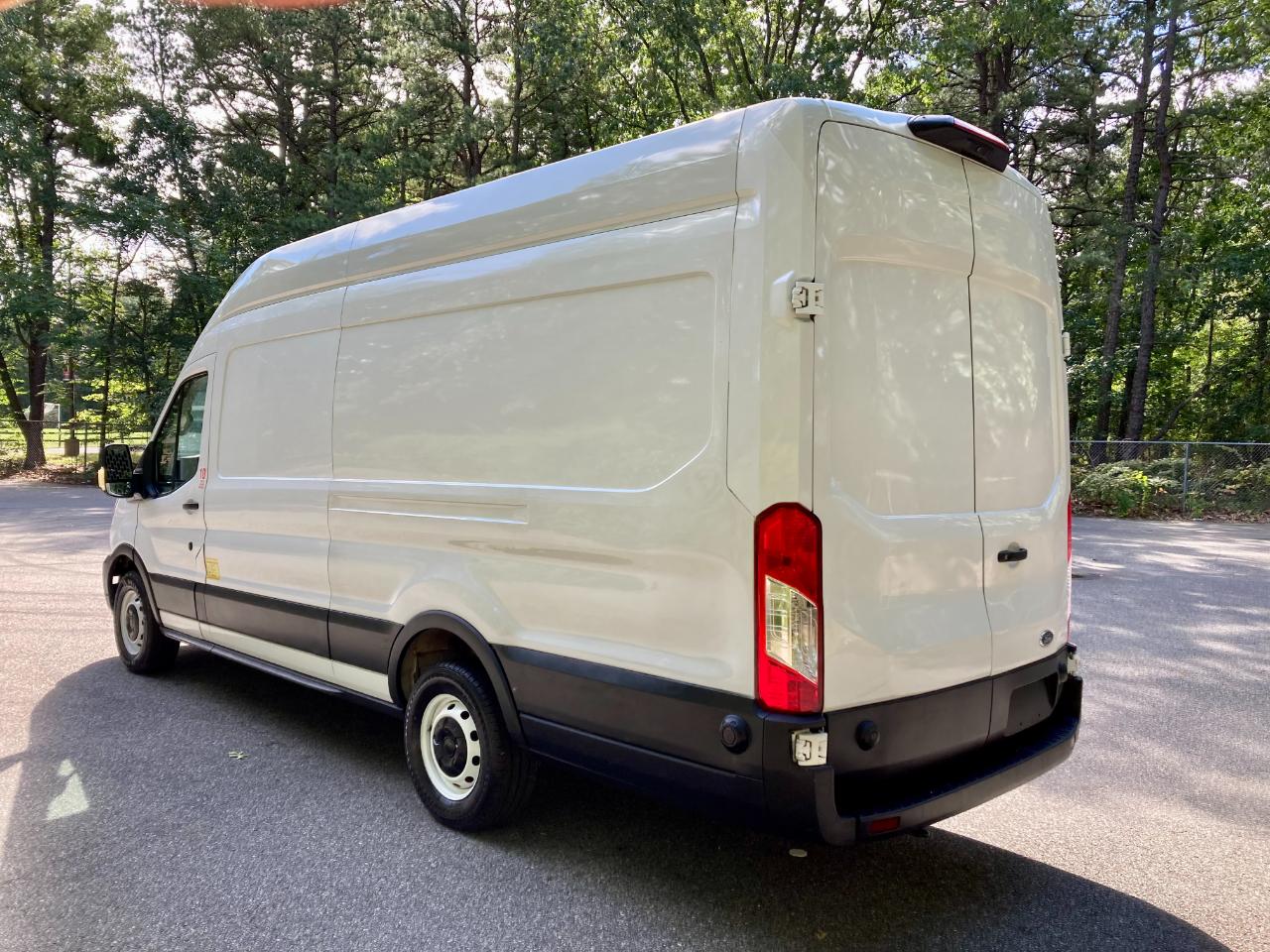 Ford Transit 250 Van High Roof w/Sliding Pass. 148-in. WB EL 2022