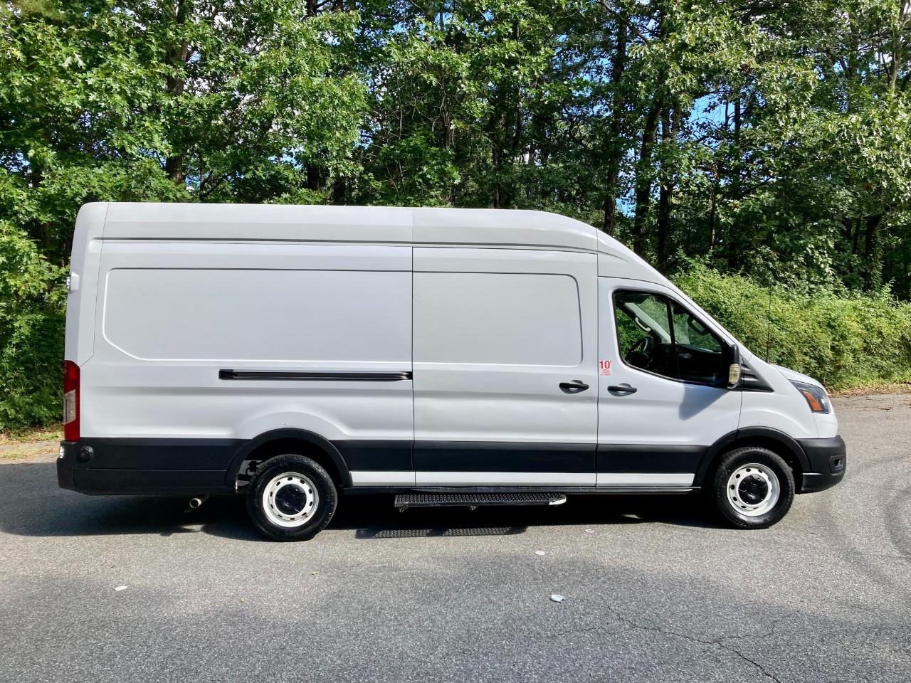 Ford Transit 250 Van High Roof w/Sliding Pass. 148-in. WB EL 2022