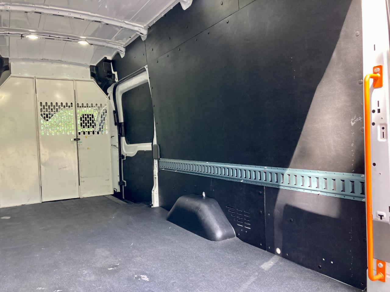 Ford Transit 250 Van High Roof w/Sliding Pass. 148-in. WB EL 2022