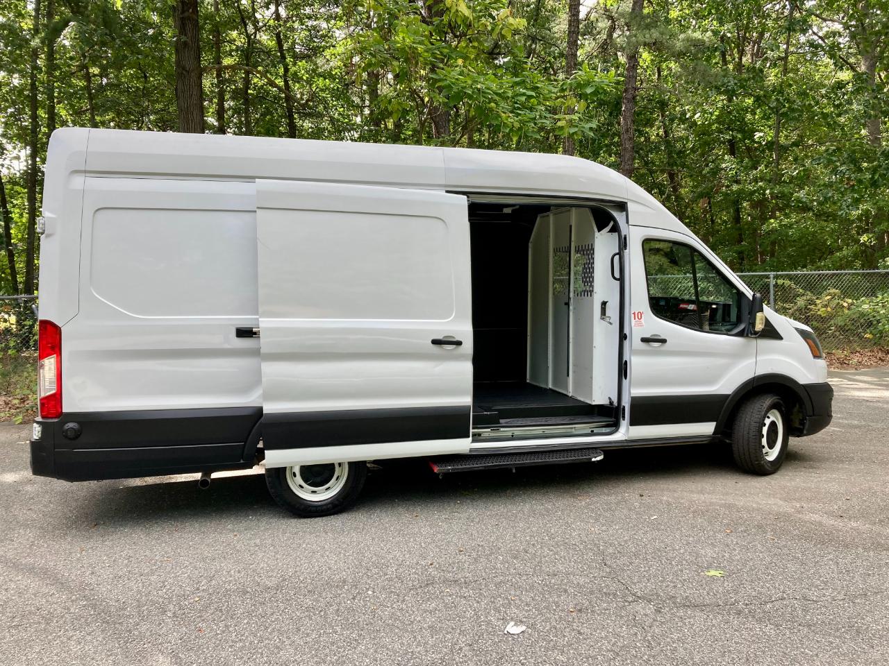 Ford Transit 250 Van High Roof w/Sliding Pass. 148-in. WB EL 2022