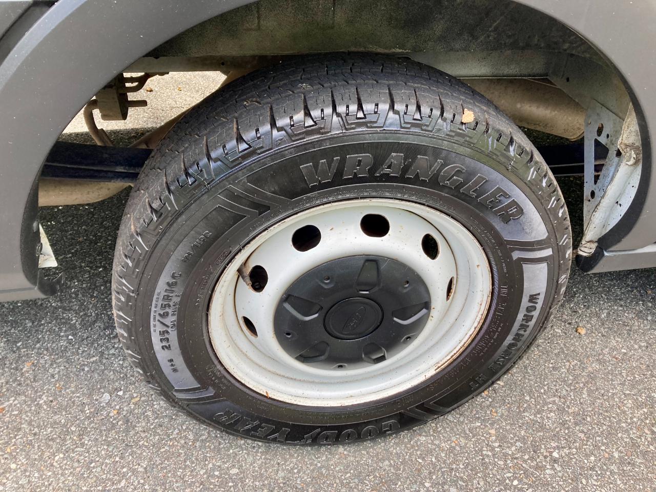 Ford Transit 250 Van High Roof w/Sliding Pass. 148-in. WB EL 2022