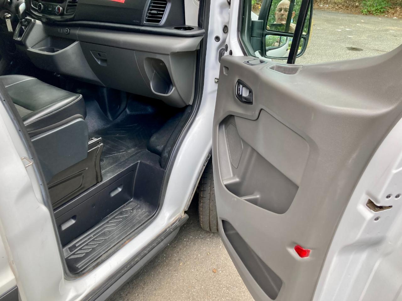 Ford Transit 250 Van High Roof w/Sliding Pass. 148-in. WB EL 2022