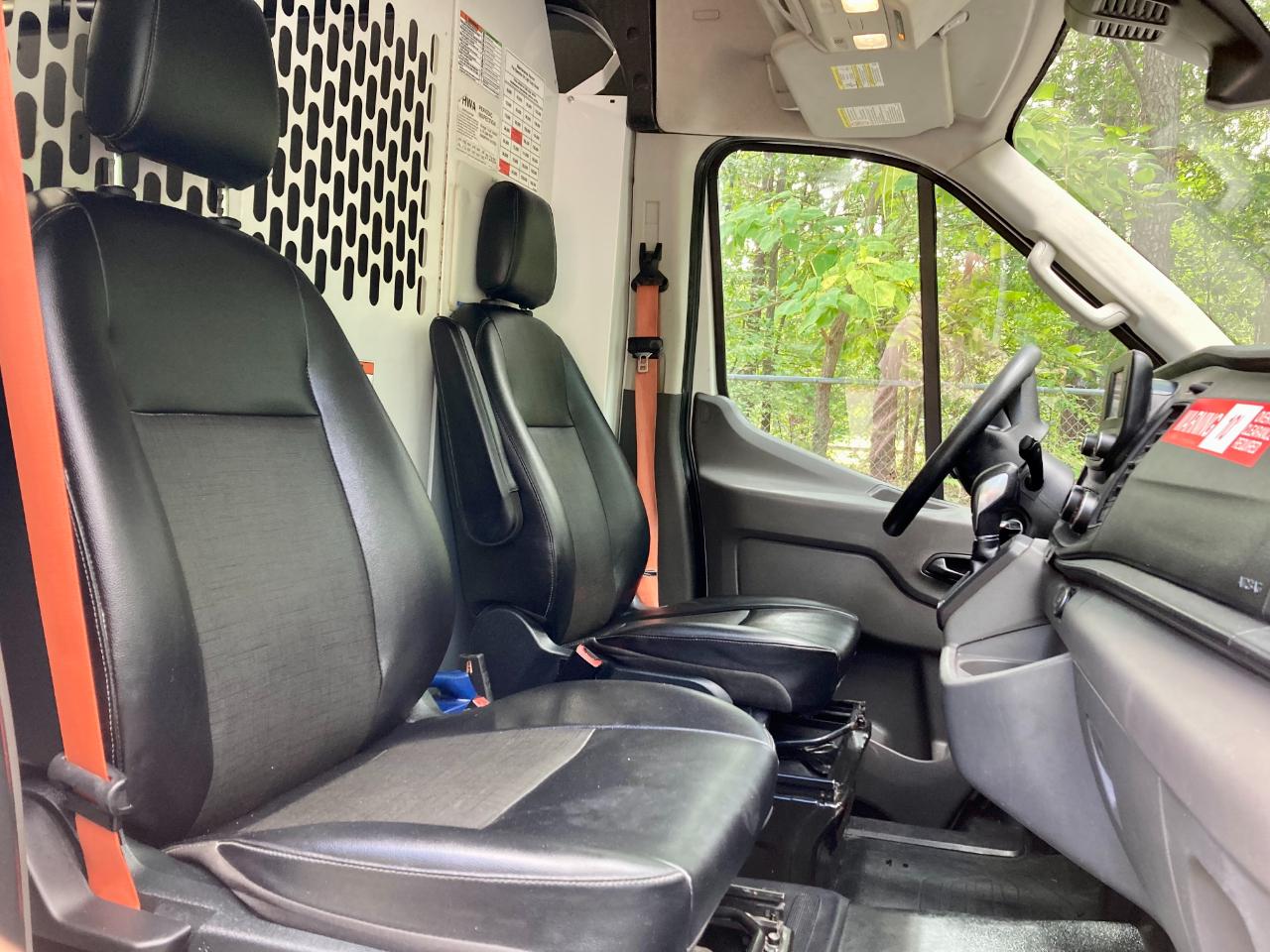 Ford Transit 250 Van High Roof w/Sliding Pass. 148-in. WB EL 2022