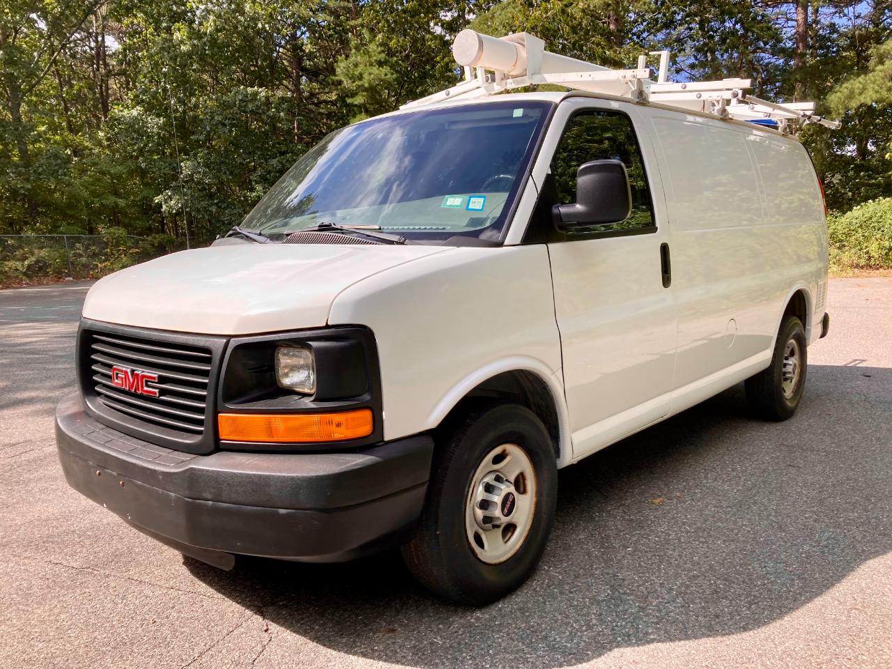GMC Savana G3500 Cargo 2013