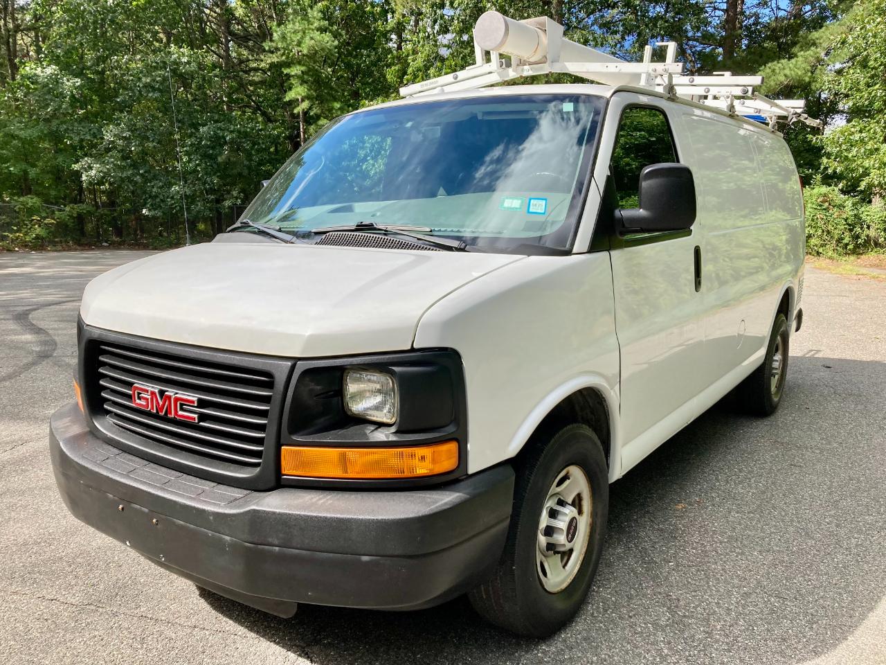 GMC Savana G3500 Cargo 2013