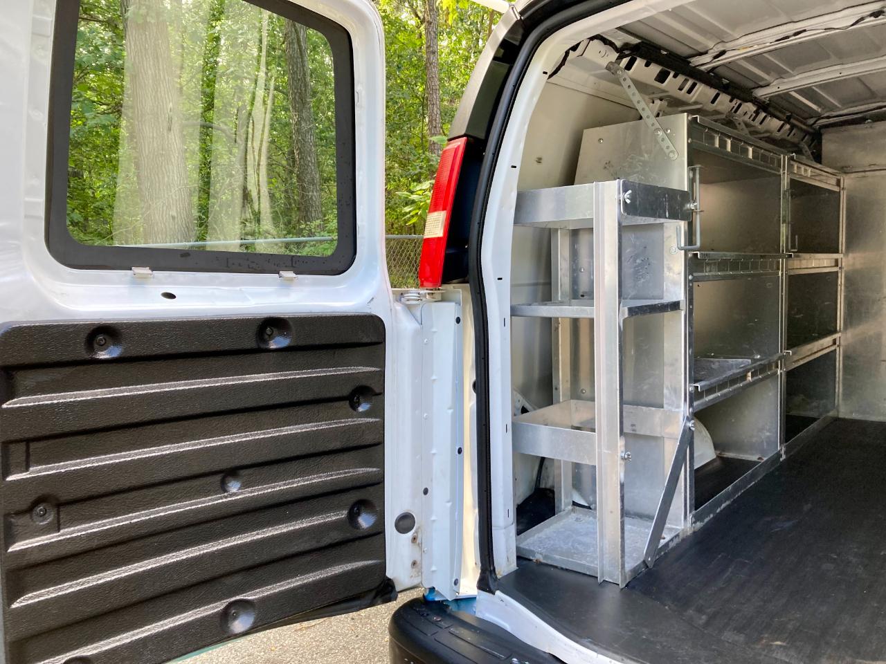 GMC Savana G3500 Cargo 2013