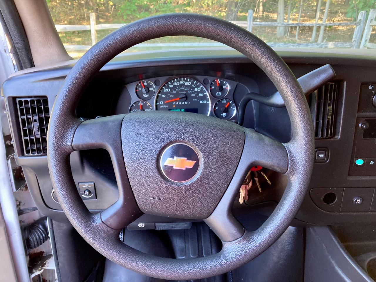 Chevrolet Express 2500 Cargo 2011