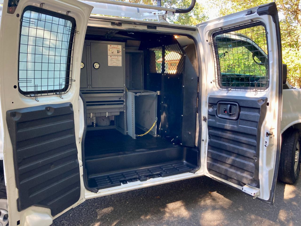 Chevrolet Express 2500 Cargo 2011