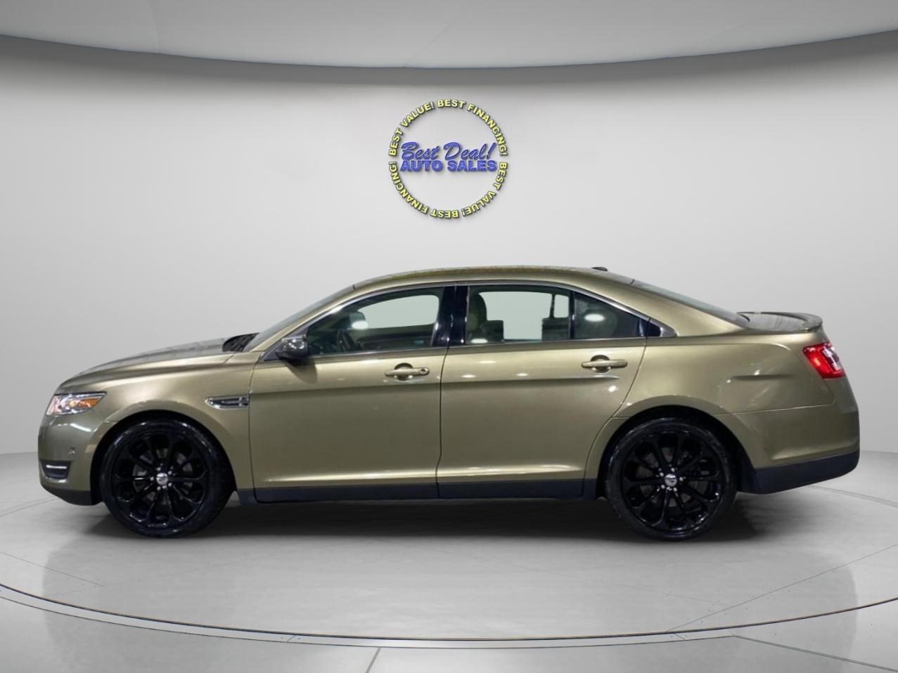 Ford Taurus 4dr Sdn Limited FWD 2013