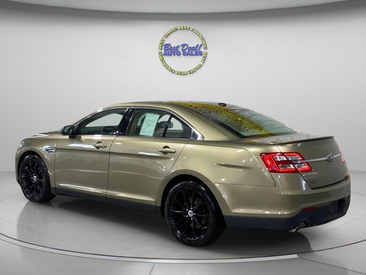 Ford Taurus 4dr Sdn Limited FWD 2013