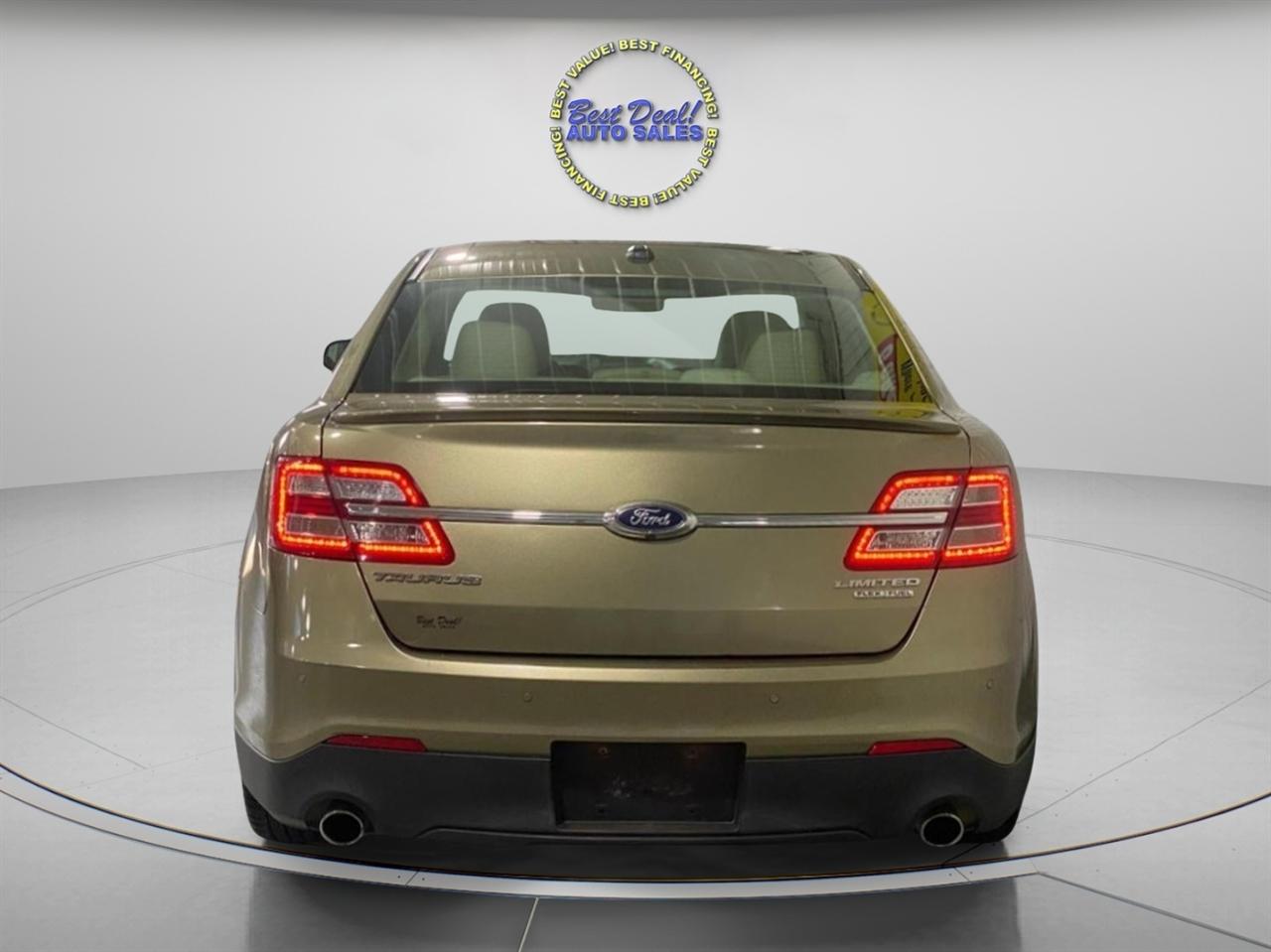 Ford Taurus 4dr Sdn Limited FWD 2013