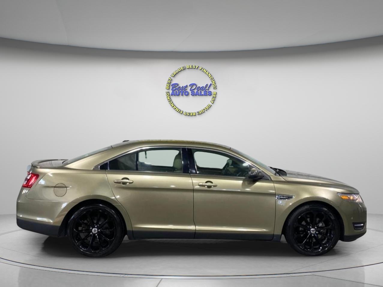 Ford Taurus 4dr Sdn Limited FWD 2013