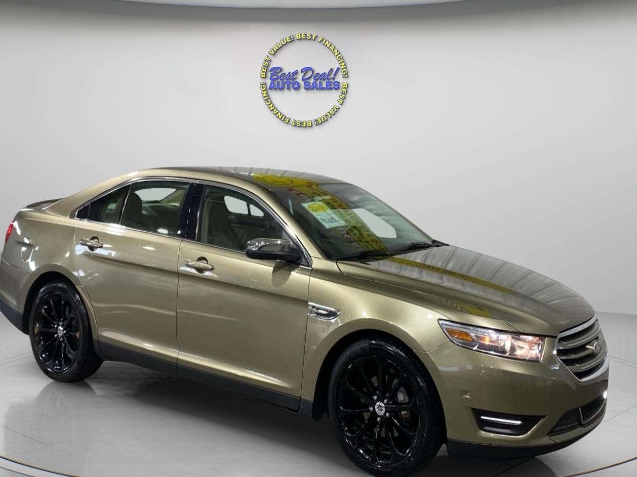 Ford Taurus 4dr Sdn Limited FWD 2013