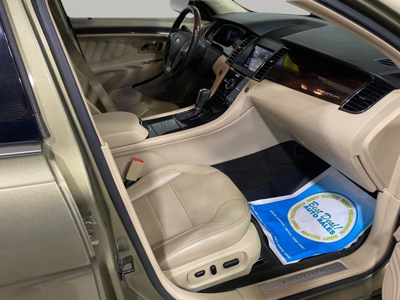 Ford Taurus 4dr Sdn Limited FWD 2013