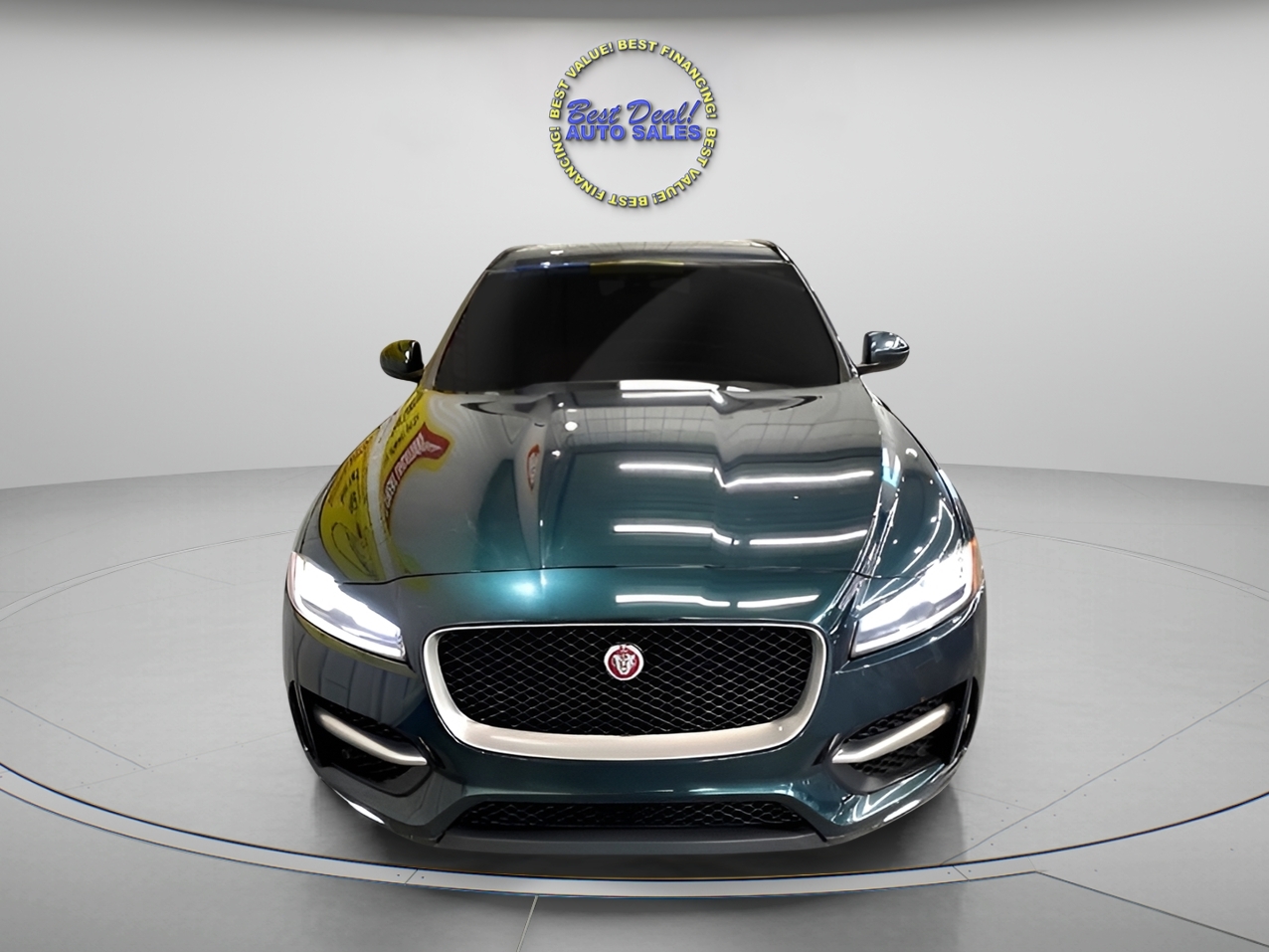 2017 Jaguar F-PACE R-Sport photo 2