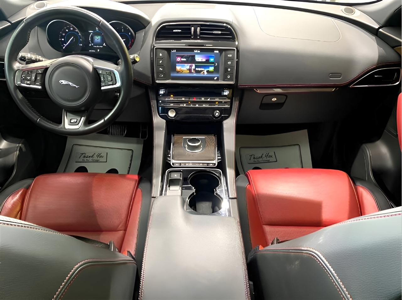 2017 Jaguar F-PACE R-Sport photo 9