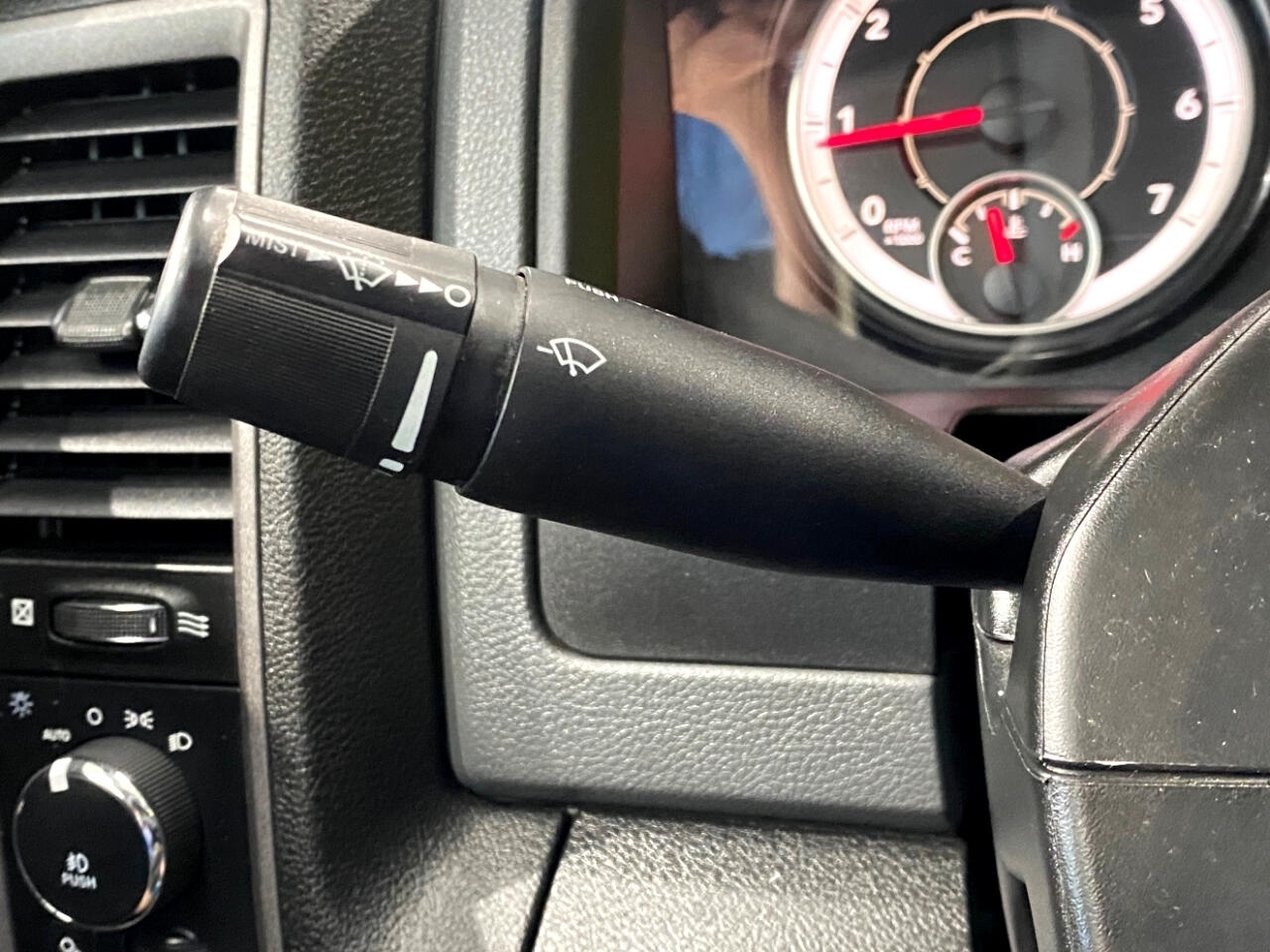 RAM 1500 Classic  2019