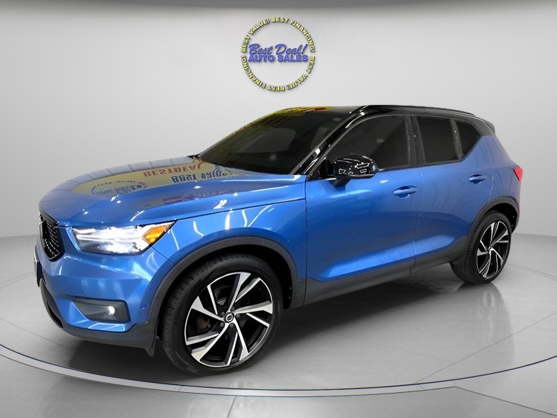 2019 Volvo XC40 R-Design