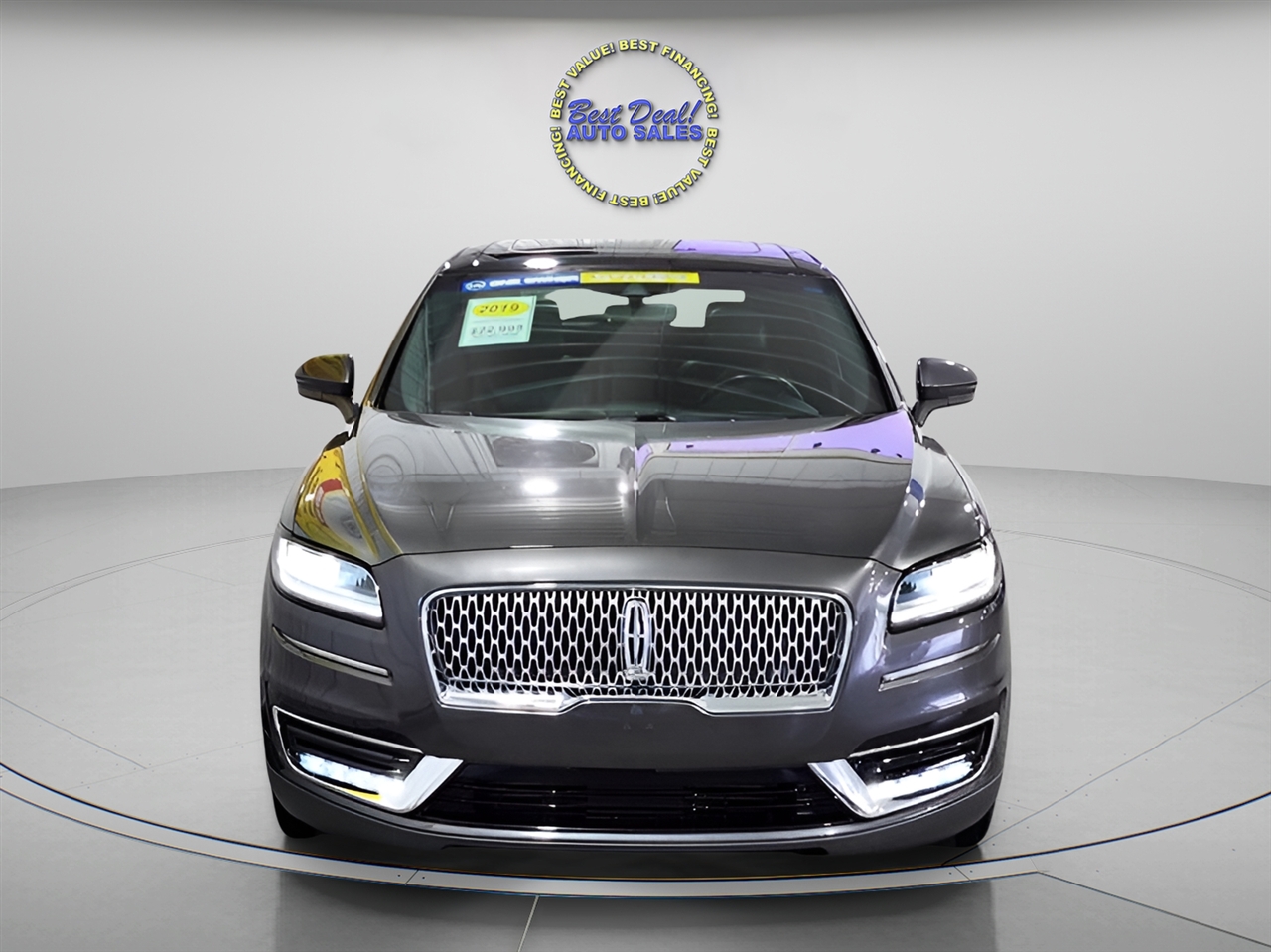 2019 Lincoln Nautilus Reserve photo 2