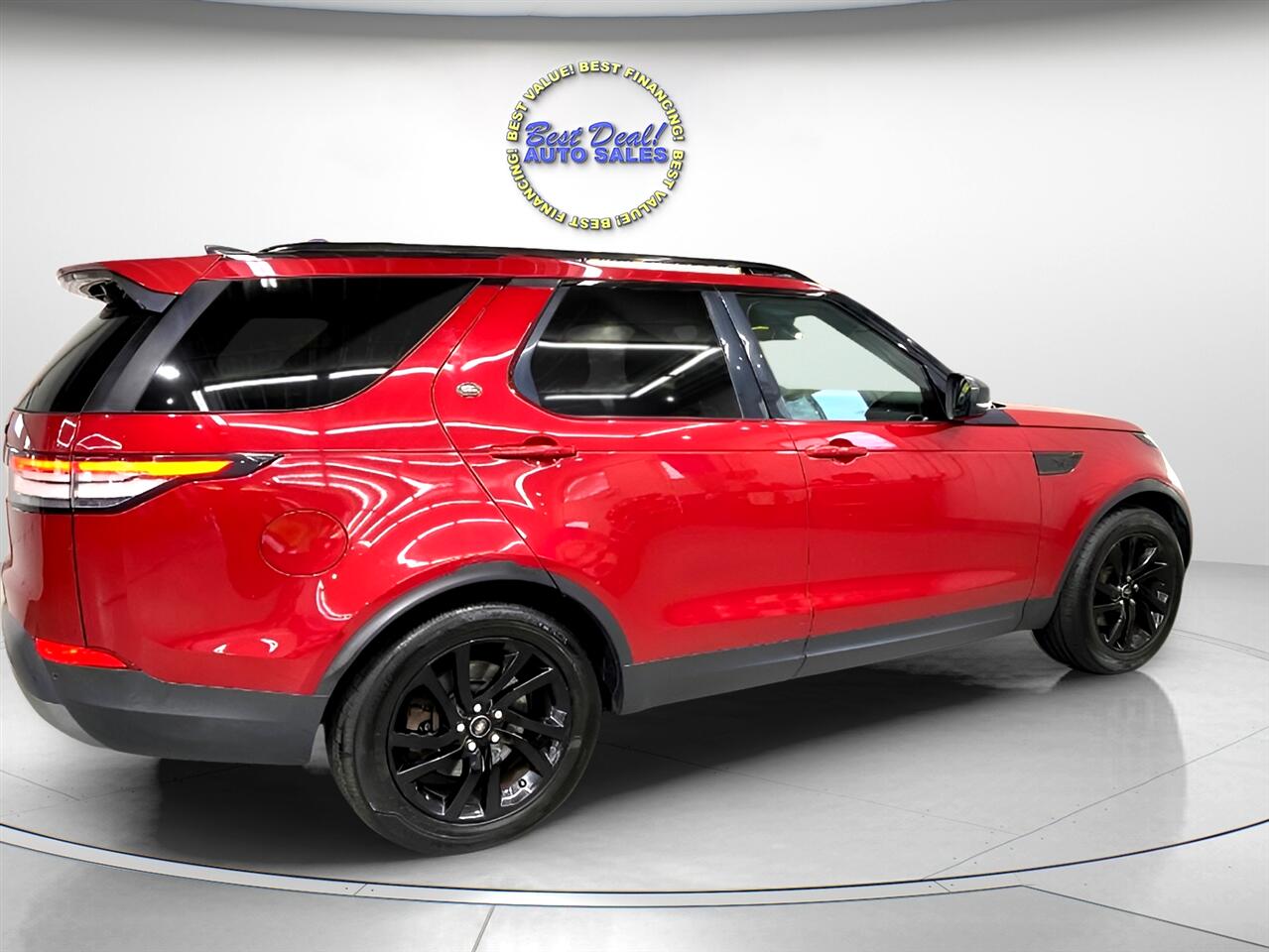 2017 Land Rover Discovery SE photo 6