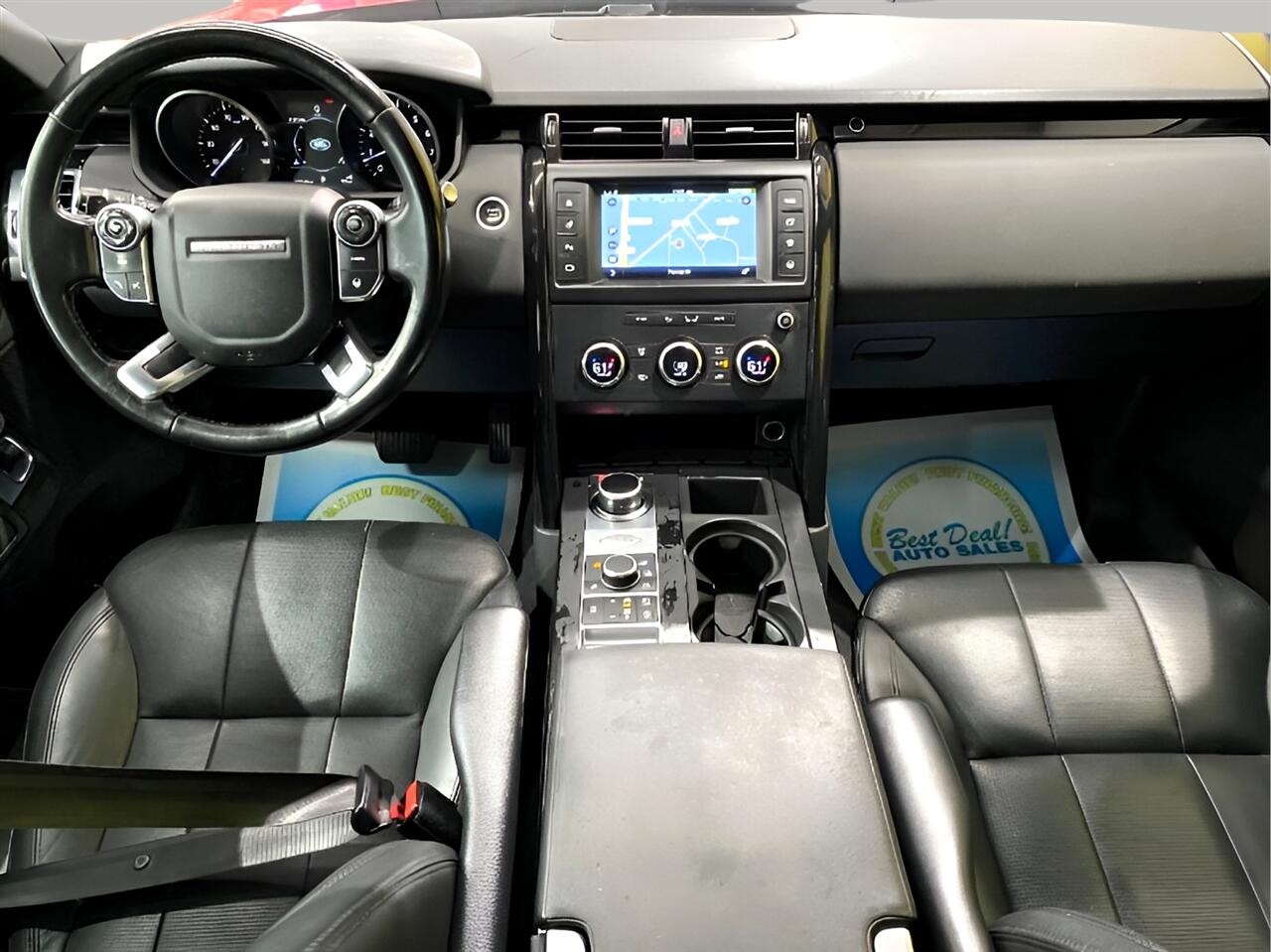 2017 Land Rover Discovery SE photo 9