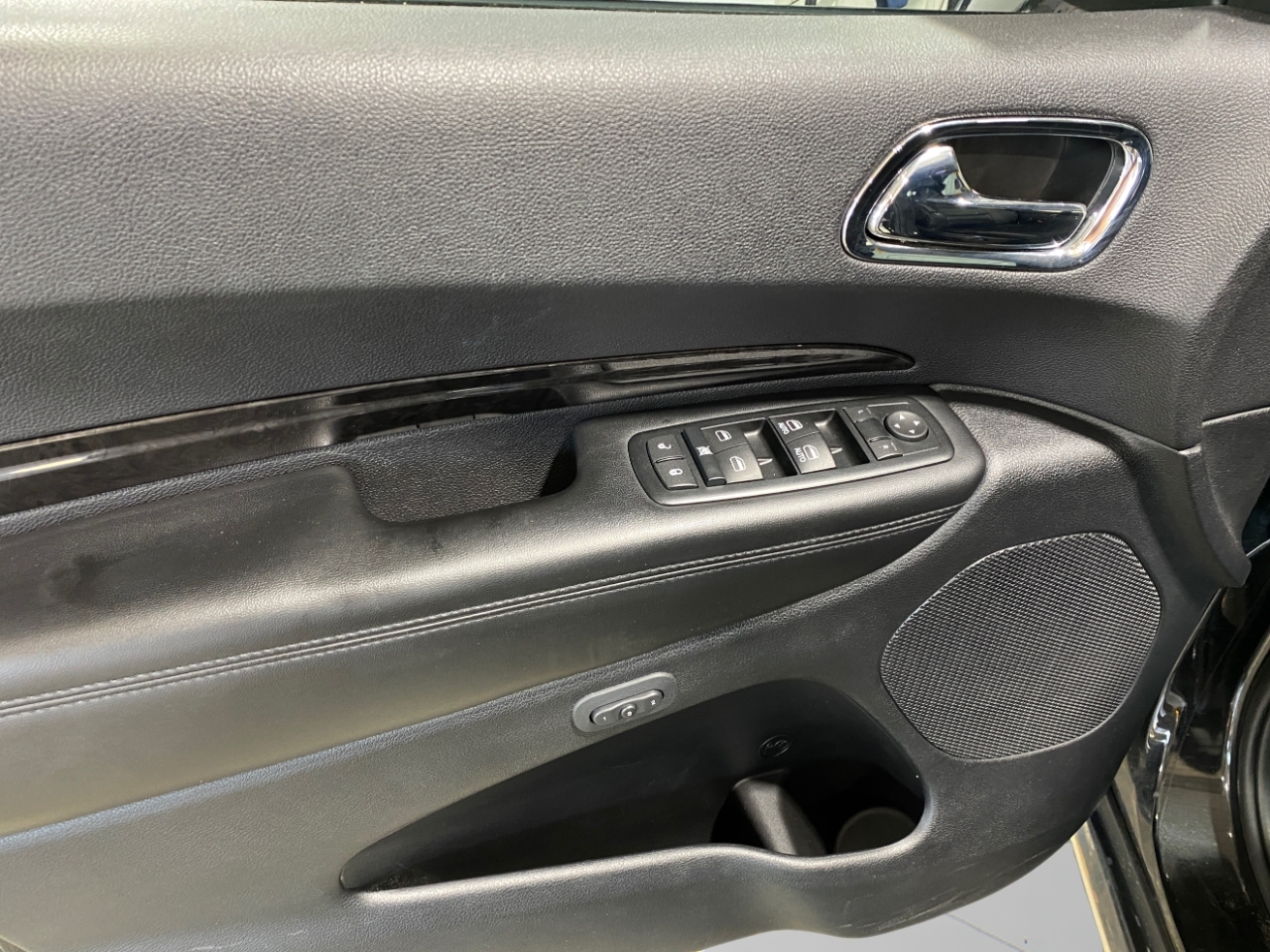 2015 Dodge Durango Limited photo 23