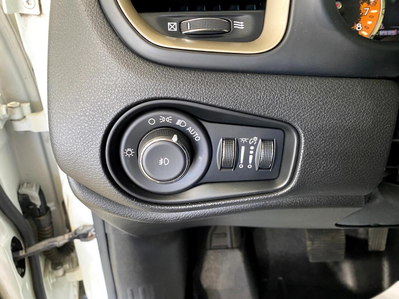 2017 Jeep Renegade Latitude North Edition photo 10