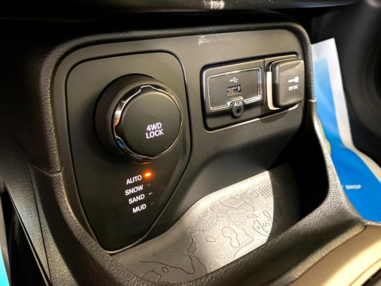 2017 Jeep Renegade Latitude North Edition photo 16