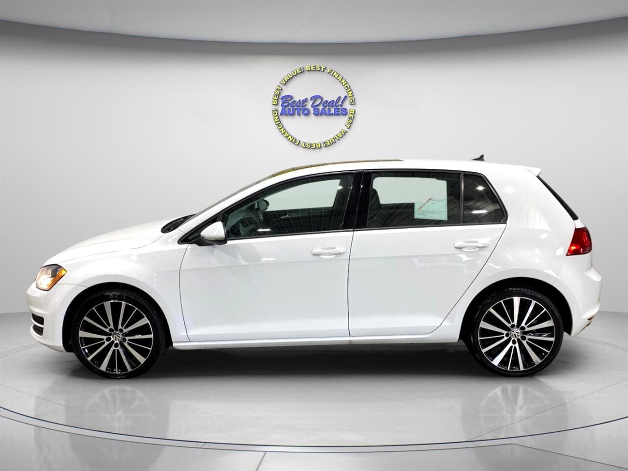 2015 Volkswagen Golf TSI S photo 2