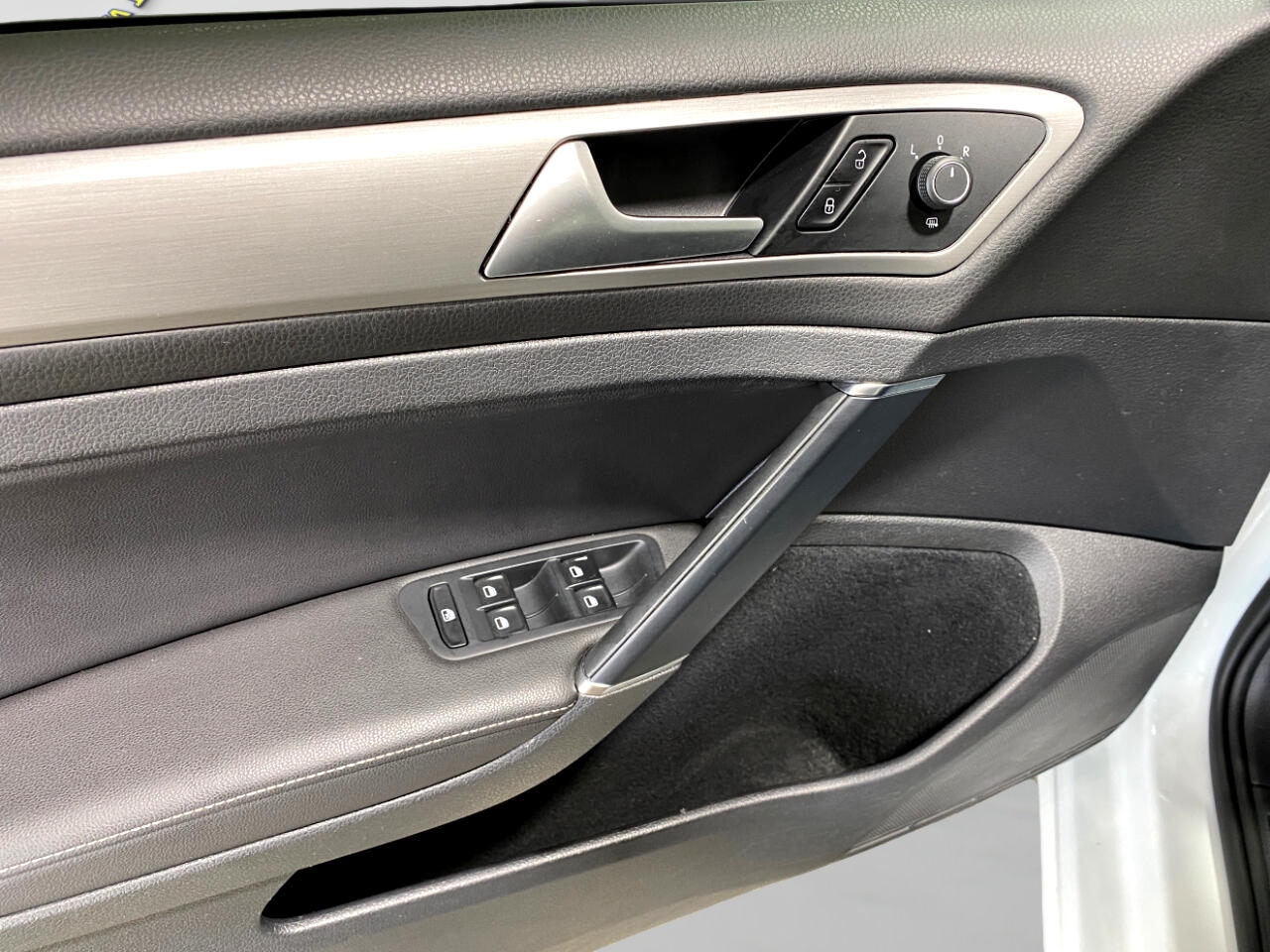 Volkswagen Golf TSI SEL 6A 2015