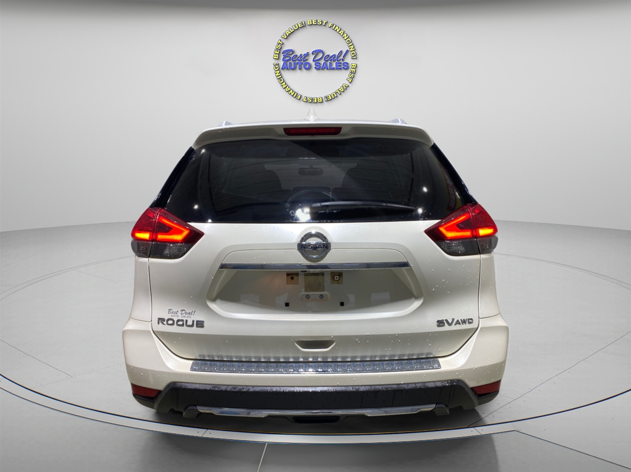 2017 Nissan Rogue SV AWD photo 4